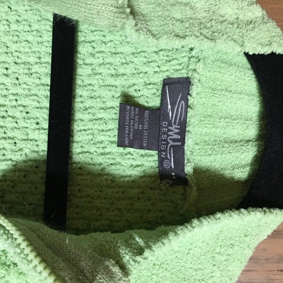 SML Design ZIP Sweater - Picture 7 of 8